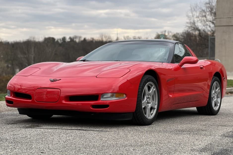 1997 Chevrolet Corvette C5 sold for $28,000