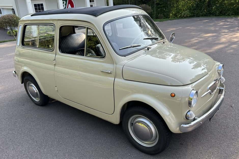 1968 Fiat Nuova 500 (1957-1975) sold for $8,600
