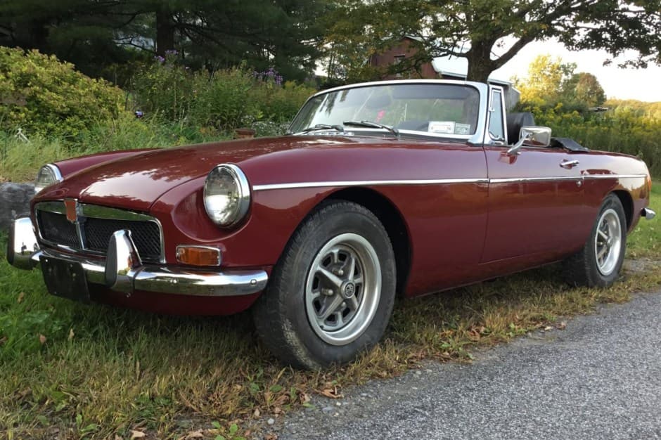 1972 MG MGB sold for $8,500