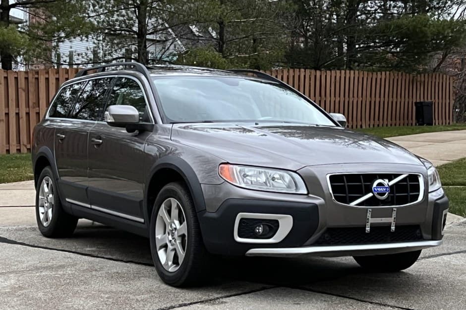 2011 Volvo XC70 sold for $22,500