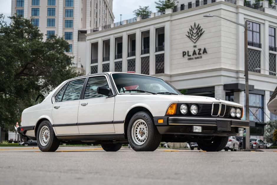 1983 BMW E23 7-Series sold for $34,000