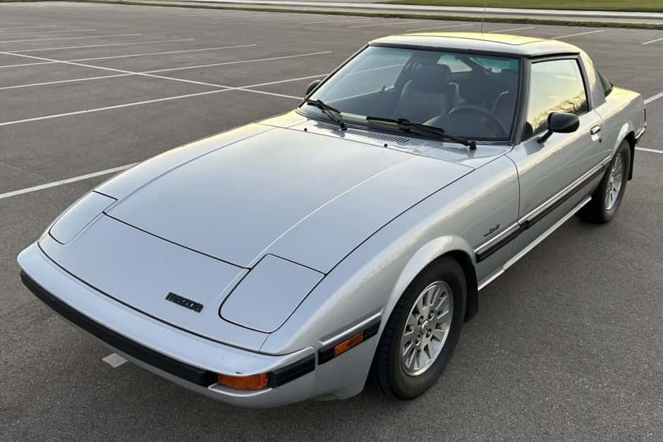 1984 Mazda RX-7 FB sold for $14,000