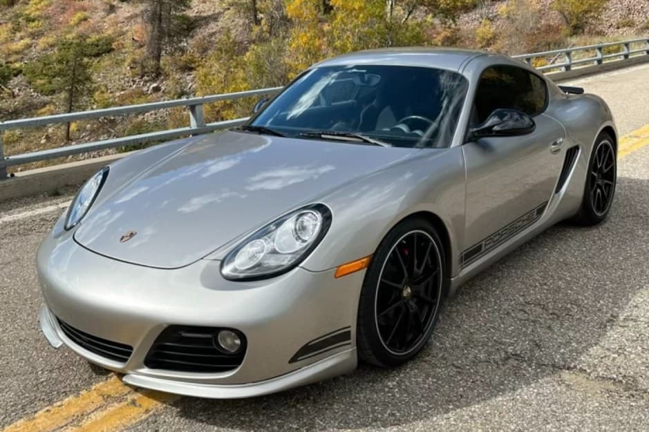 2012 Porsche 987 Cayman sold for $47,500