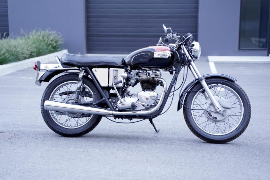 1972 Triumph Bonneville T120 sold for $3,000