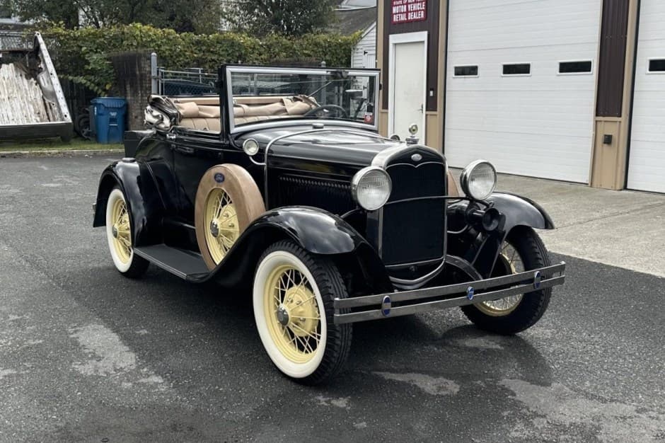 1931 Ford sold for $10,350