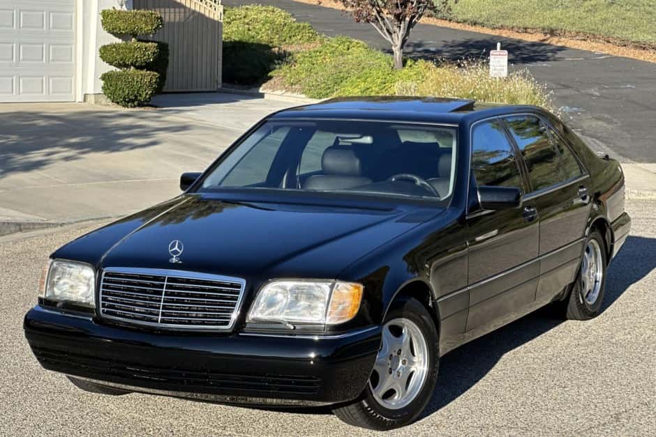 1999 Mercedes-Benz W140 S-Class sold for $20,000