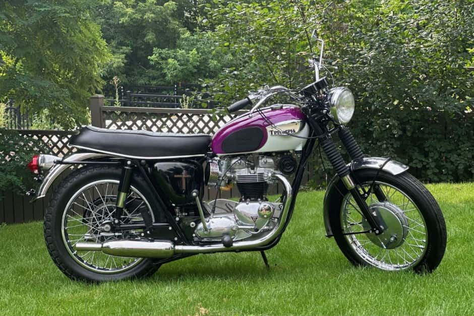 1967 Triumph Bonneville T120 sold for $12,500