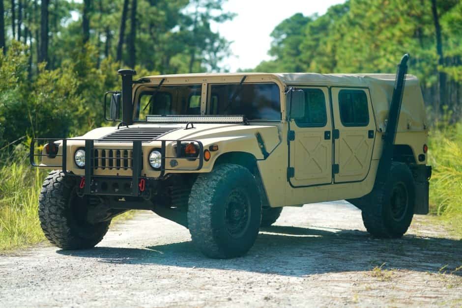 1989 Hummer HMMWV/Humvee sold for $17,000