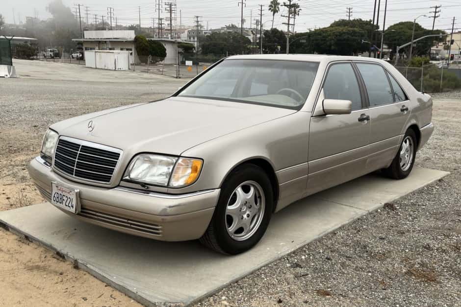1999 Mercedes-Benz W140 S-Class sold for $8,000