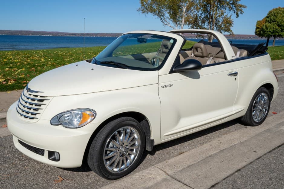 2006 Chrysler PT Cruiser sold for $15,500