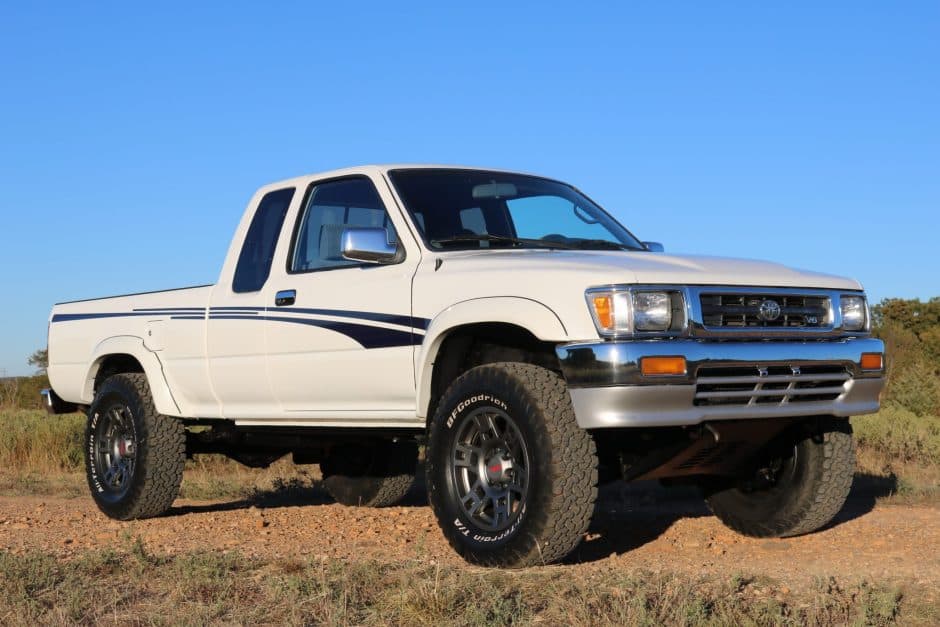 1995 Toyota Pickup (N80/90/100/110 1989-1997) sold for $18,000