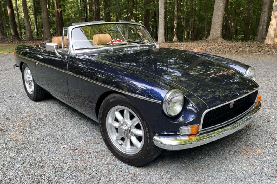 1972 MG MGB sold for $13,250