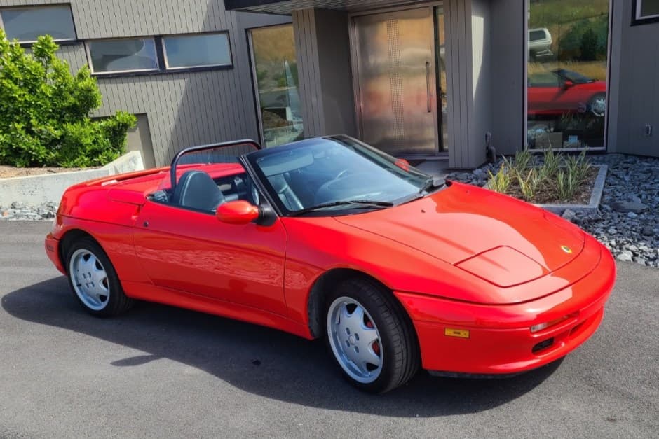 1991 Lotus Elan M100 sold for $17,500