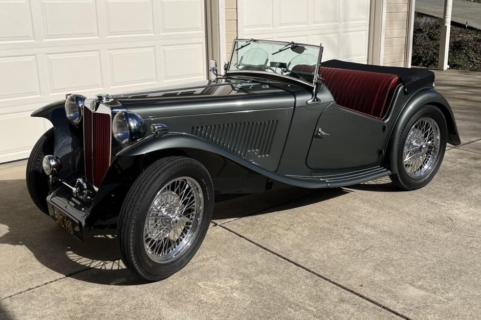 1948 MG TC sold for $33,000