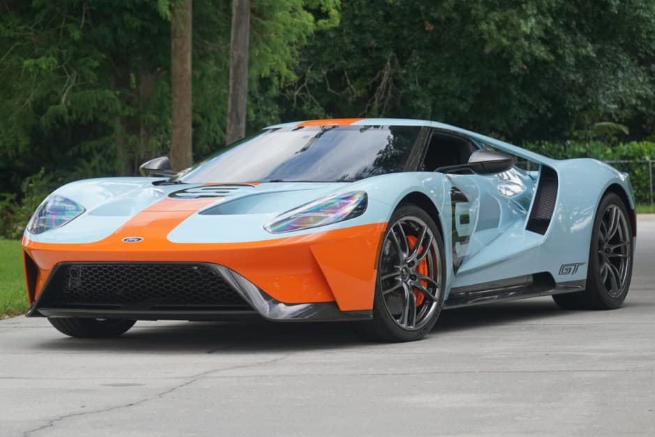 2019 Ford GT 2nd Generation sold for $985,000