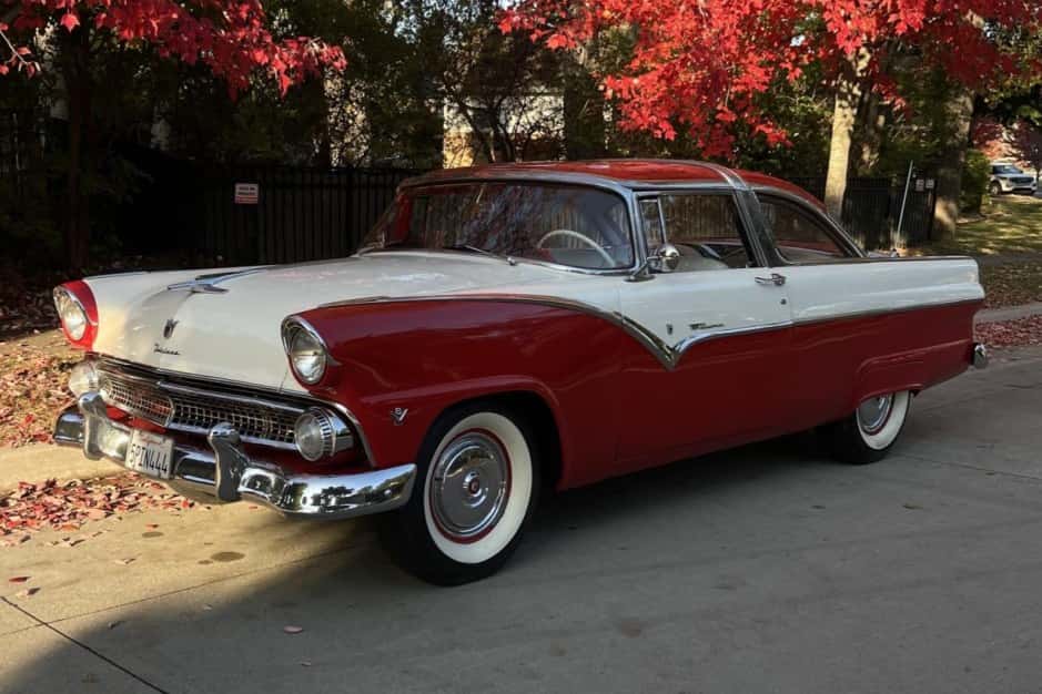 1955 Ford Fairlane sold for $15,750