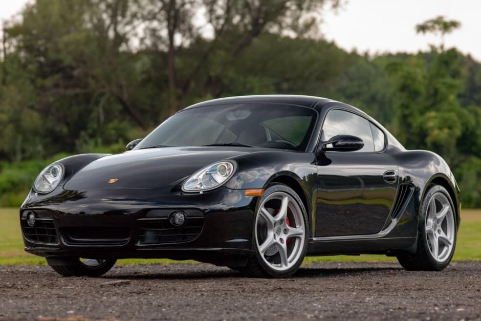 2008 Porsche 987 Cayman sold for $27,501