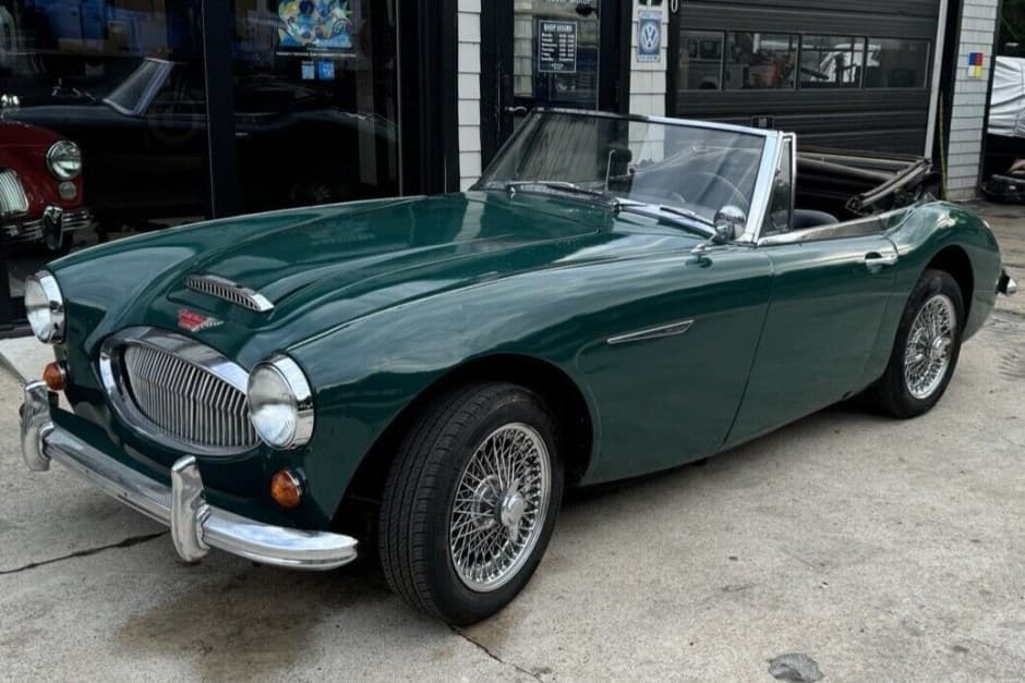 1967 Austin-Healey 3000 sold for $35,550