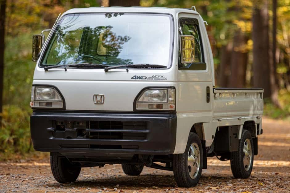 1996 Honda Acty sold for $13,250