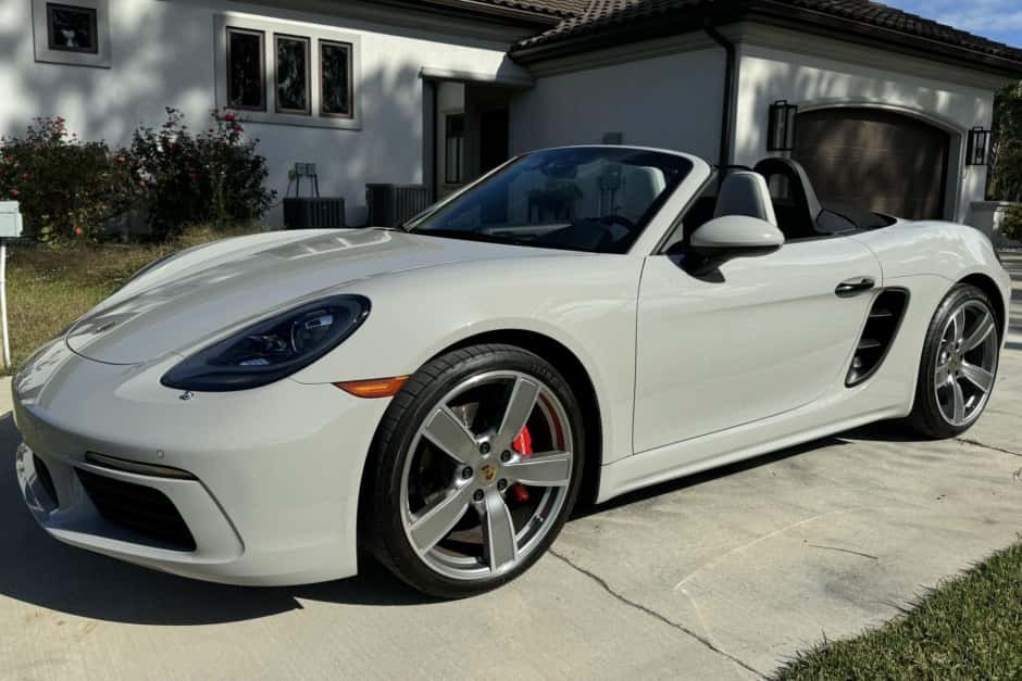 2019 Porsche 982 718 Boxster sold for $67,000