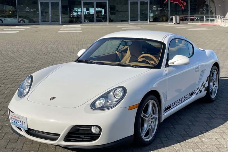 2009 Porsche 987 Cayman sold for $20,255