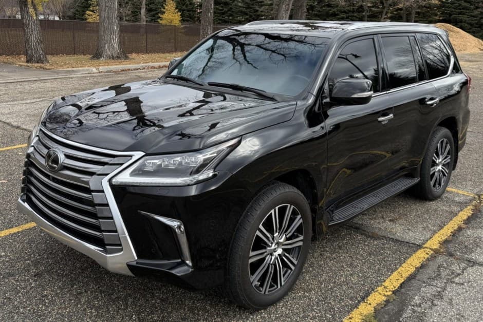 2018 Lexus LX570 sold for $54,500