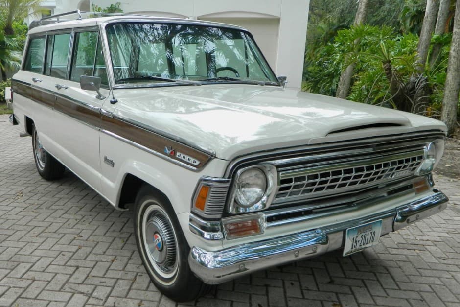 1973 Jeep SJ Wagoneer sold for $26,000