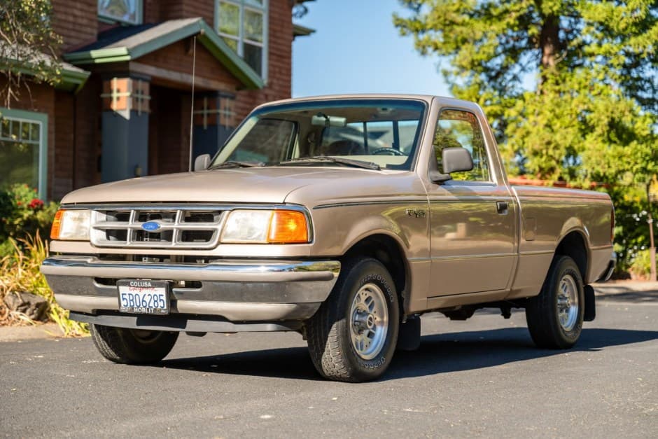 1994 Ford Ranger 1993-1997 sold for $8,700