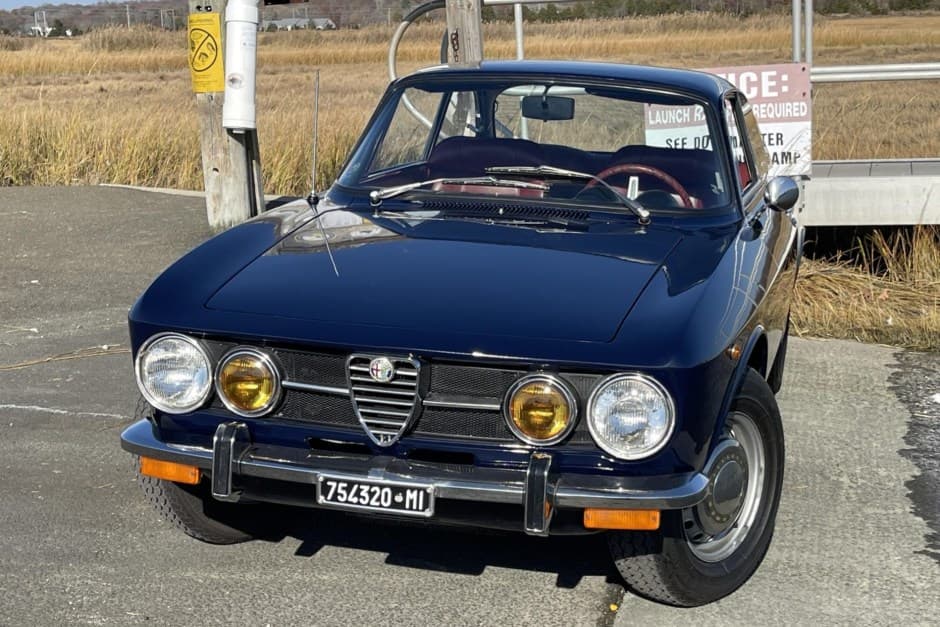 1971 Alfa Romeo 105/115 Series Coupe sold for $52,000