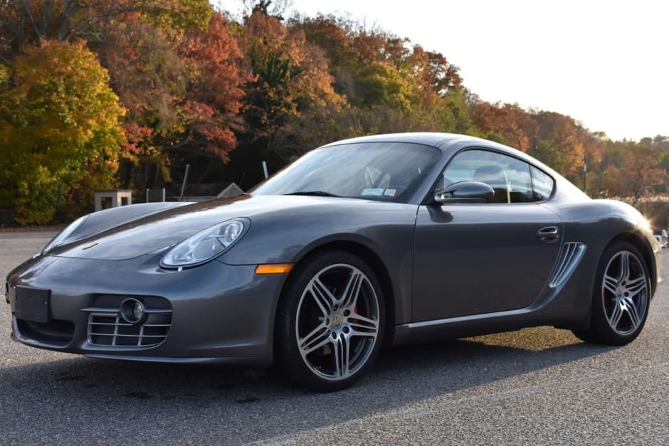 2007 Porsche 987 Cayman sold for $25,500