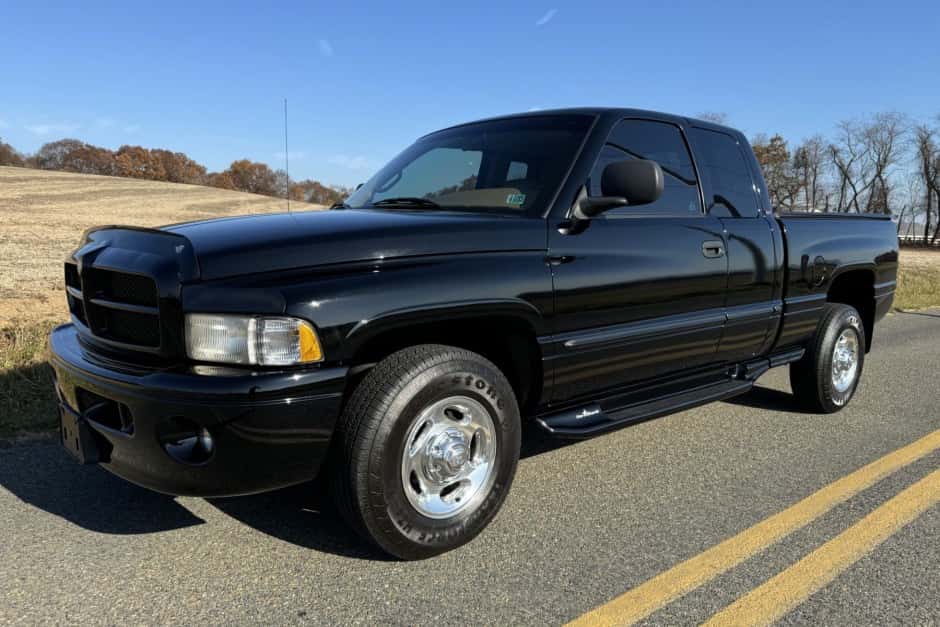 2000 Dodge Ram (1994-2001) sold for $19,250