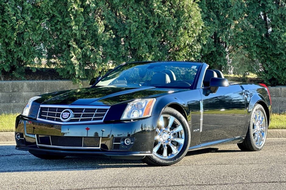 2009 Cadillac XLR sold for $25,500