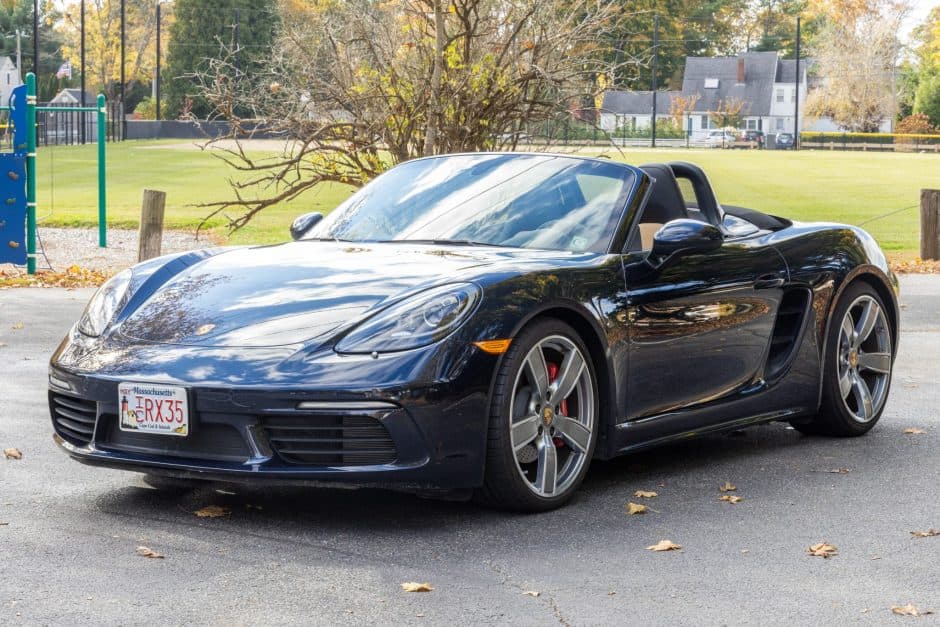 2019 Porsche 982 718 Boxster sold for $57,500