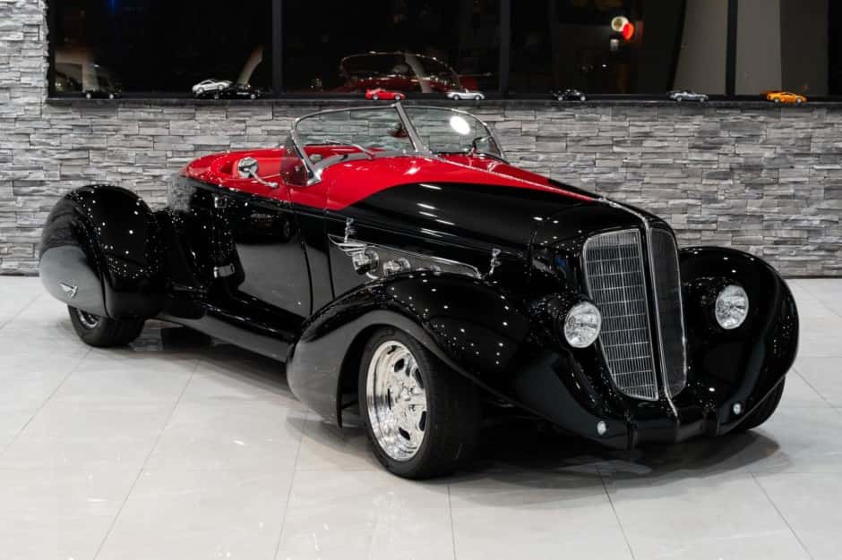 0 Auburn Replica sold for $94,035