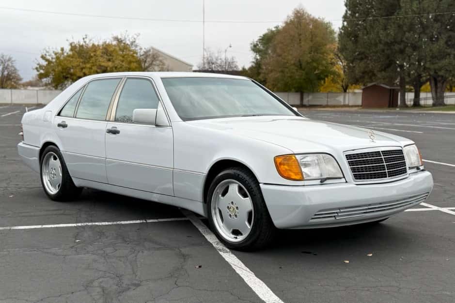 1992 Mercedes-Benz W140 S-Class sold for $3,950
