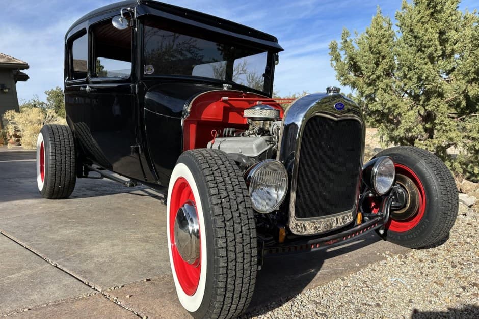 1928 Ford sold for $13,250