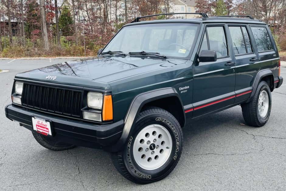 1994 Jeep XJ Cherokee sold for $16,600