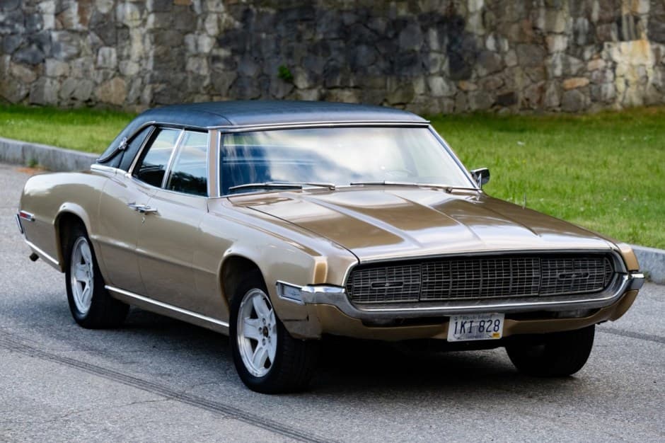 1968 Ford Thunderbird (1967-1971) sold for $9,800
