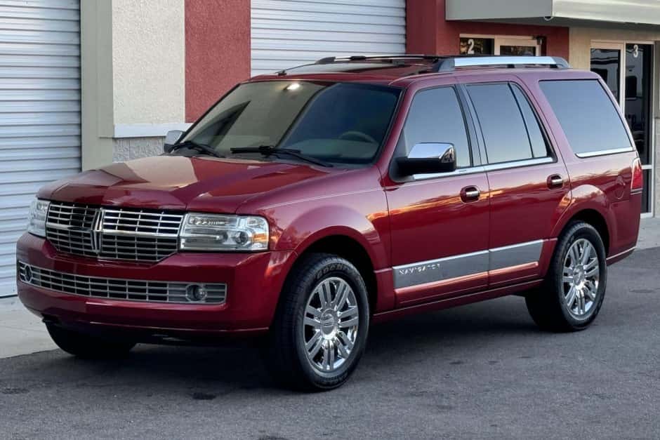 2008 Lincoln Navigator sold for $15,500