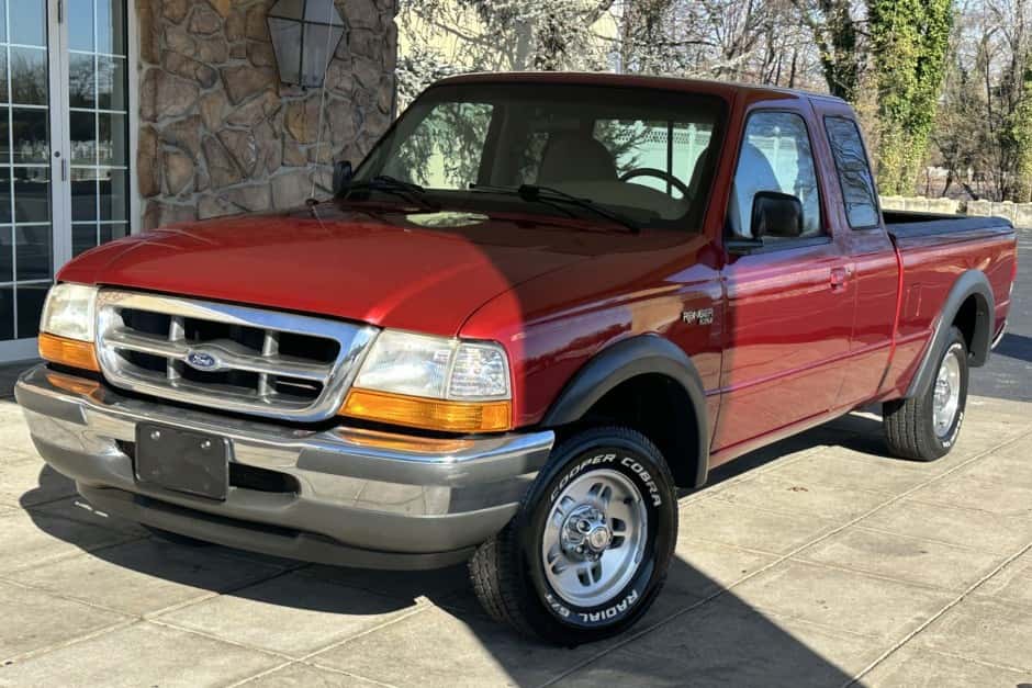1998 Ford Ranger 1998-2011 sold for $8,000
