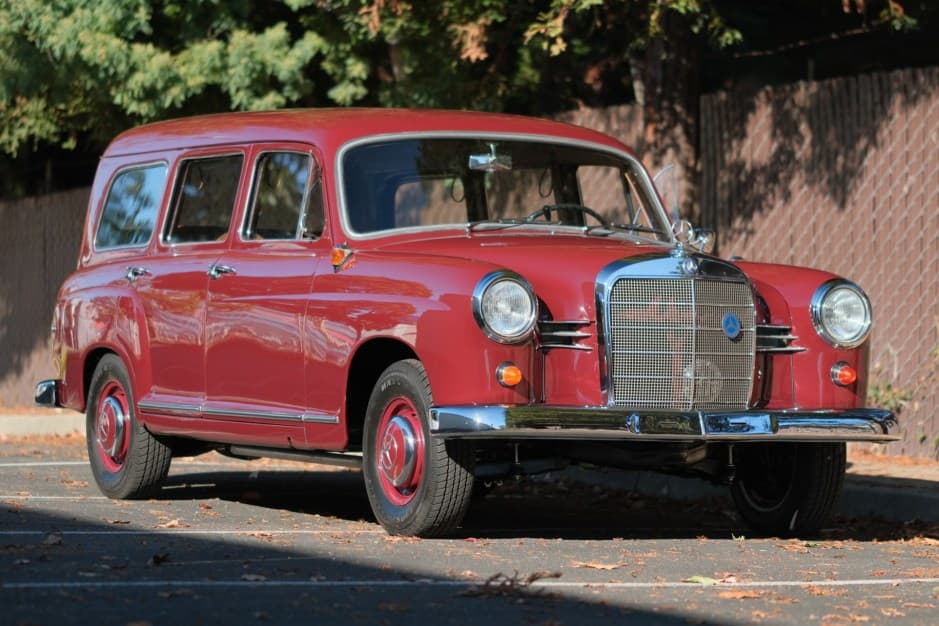 1960 Mercedes-Benz Ponton sold for $46,251