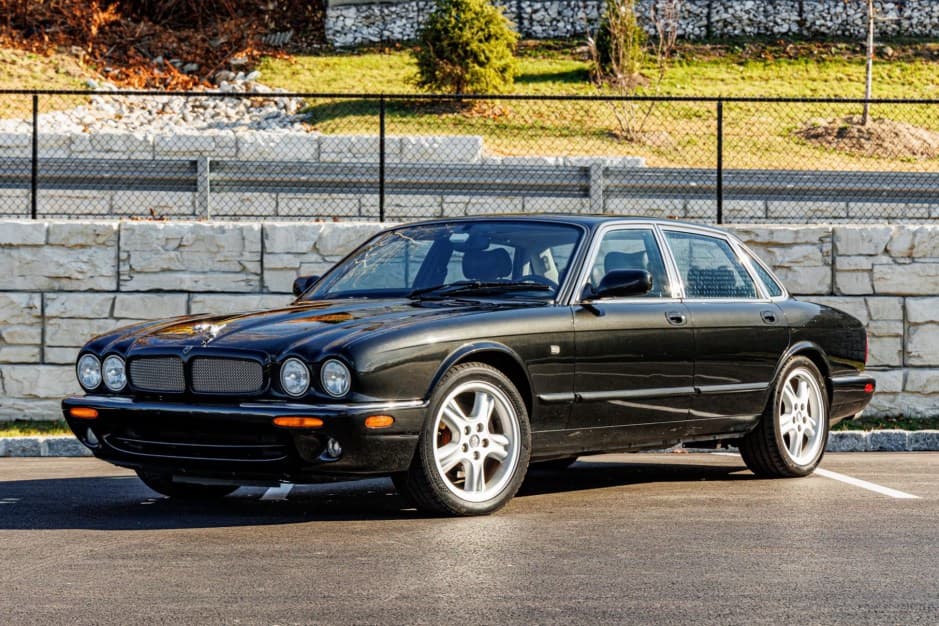 1999 Jaguar X308 XJR (1998-2003) sold for $5,100