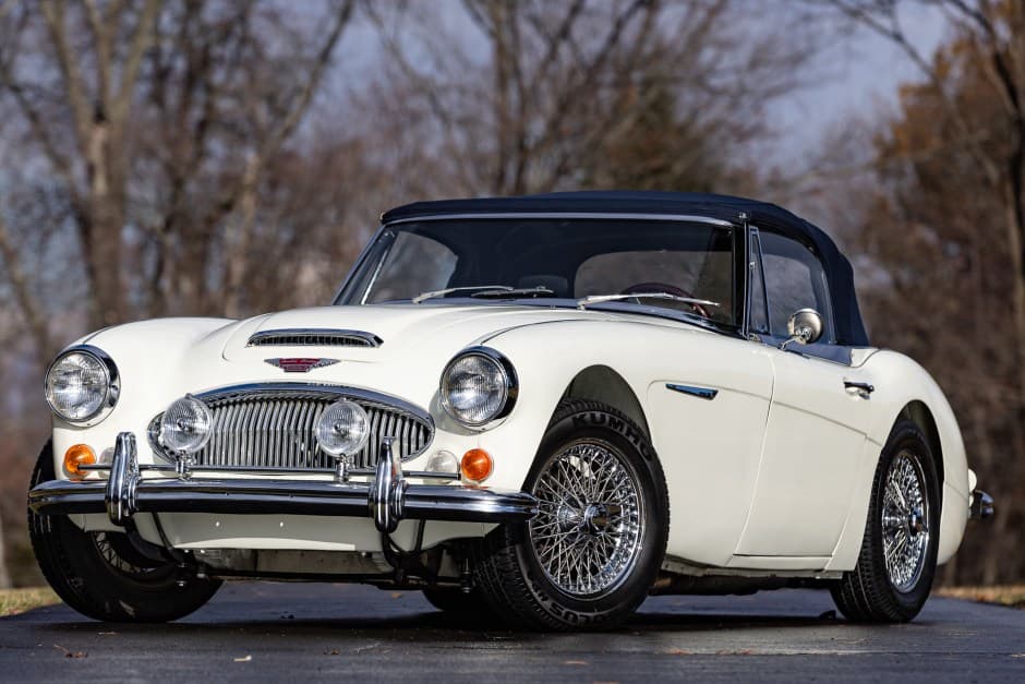 1967 Austin-Healey 3000 sold for $45,250