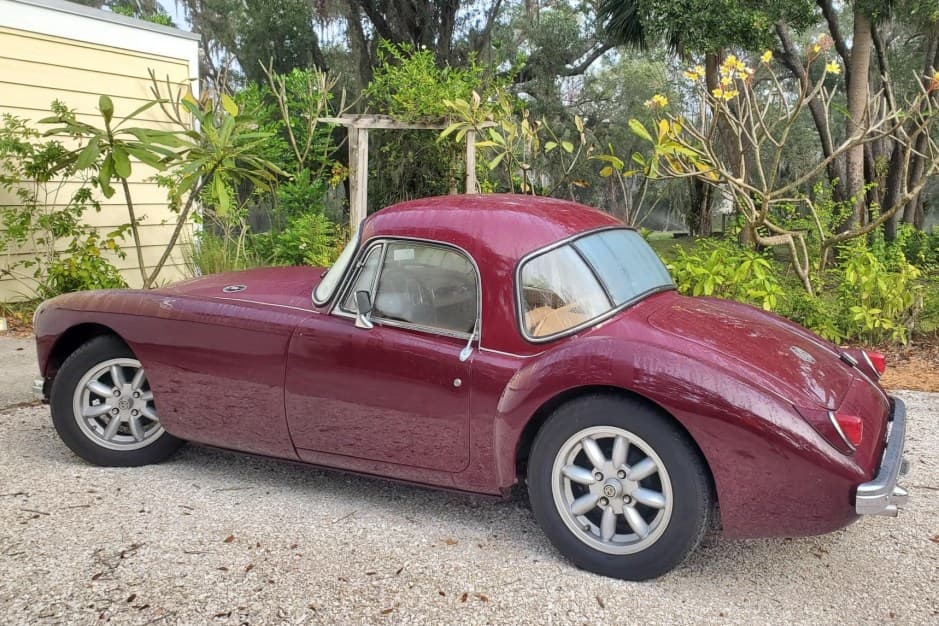 1957 MG MGA sold for $24,500