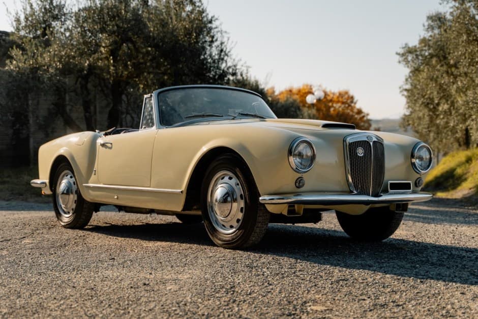 1958 Lancia Aurelia sold for $203,000