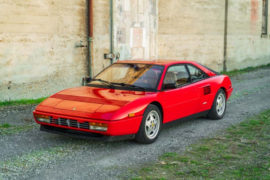 1989 Ferrari Mondial sold for $46,251
