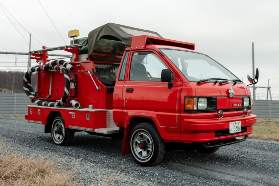 1992 Toyota LiteAce & TownAce sold for $12,000