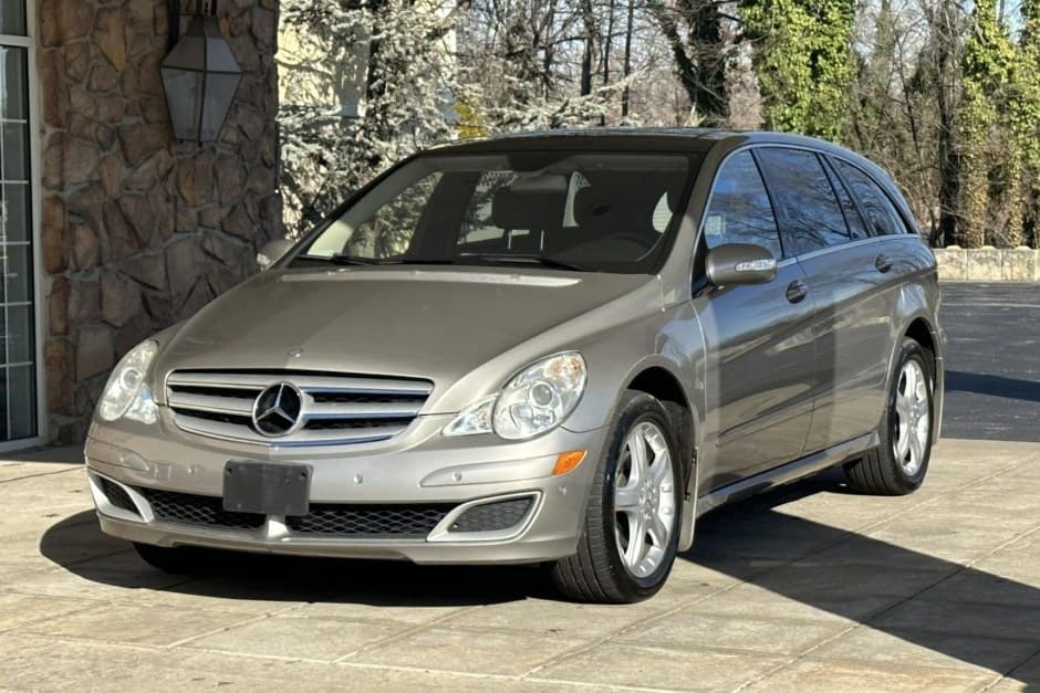 2006 Mercedes-Benz W251 R-Class sold for $7,100