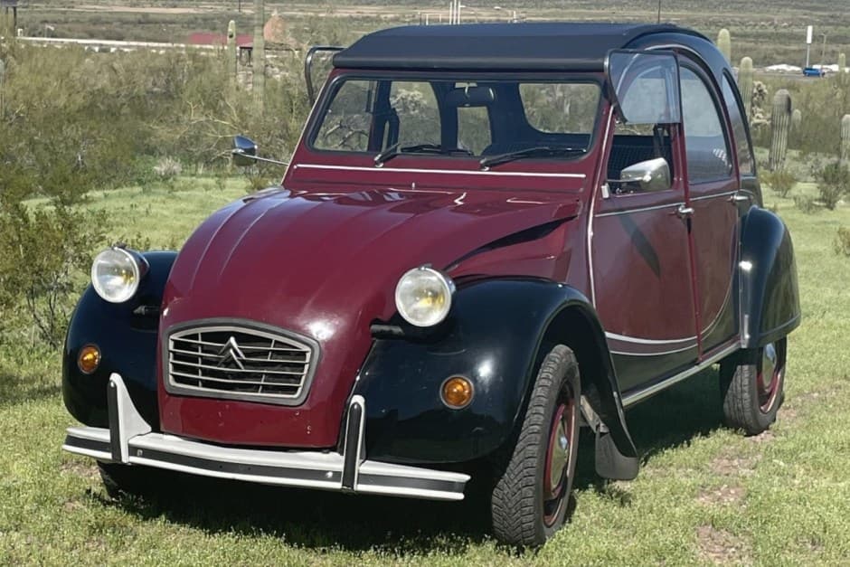 1983 Citroen 2CV sold for $16,300