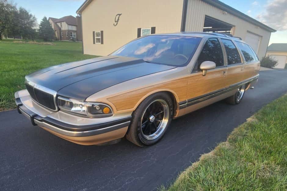 1993 Buick Roadmaster sold for $8,200